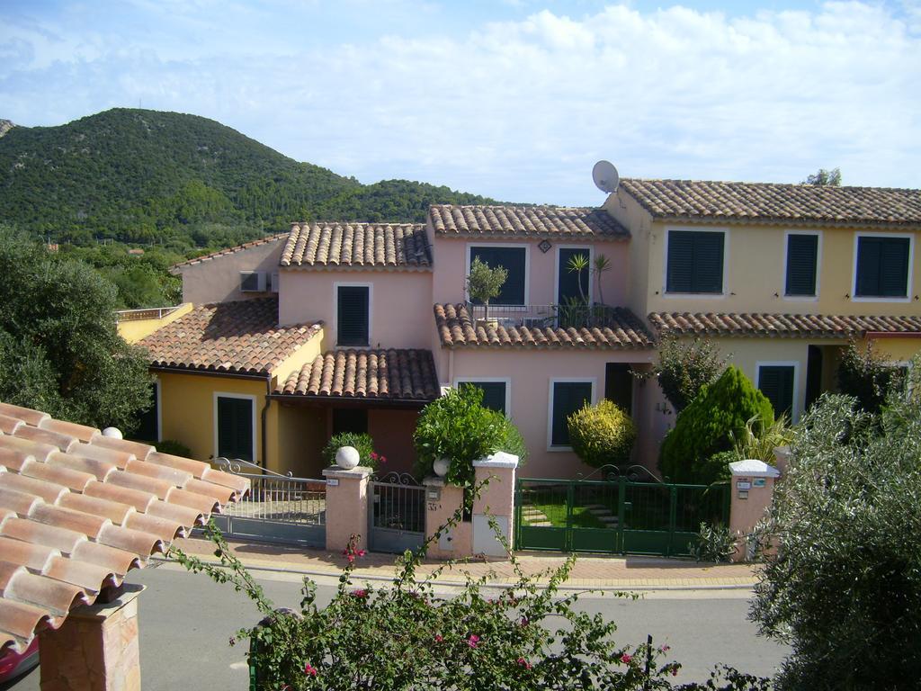 Casa Di Rosa Apartman Chia Kültér fotó